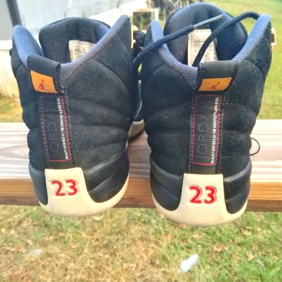 Jordan 12 Retro Reverse Taxi (Pre-Owned) sz5.5Y - Picture 5 of 7
